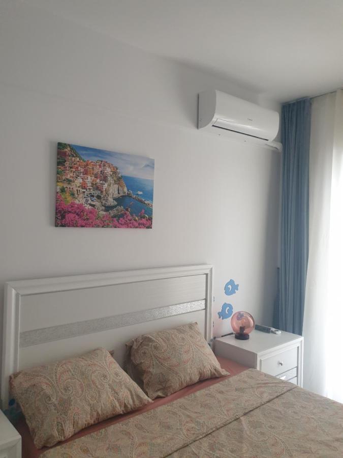 Blue Apartament Mamaia Exteriör bild